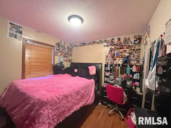1408 Bobette Lane, Carbondale, Illinois 62902, 3 Bedrooms Bedrooms, 0 ,2 BathroomsBathrooms,Residential,For Sale,Bobette,0,RMAEB458066