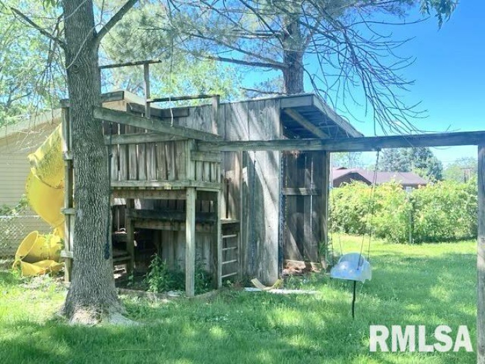 1408 Bobette Lane, Carbondale, Illinois 62902, 3 Bedrooms Bedrooms, 0 ,2 BathroomsBathrooms,Residential,For Sale,Bobette,0,RMAEB458066