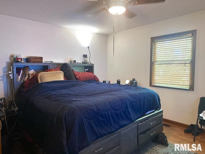 1408 Bobette Lane, Carbondale, Illinois 62902, 3 Bedrooms Bedrooms, 0 ,2 BathroomsBathrooms,Residential,For Sale,Bobette,0,RMAEB458066