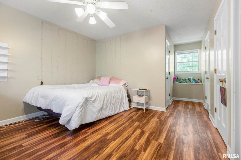 1816 Calico Road, Marion, Illinois 62959, 3 Bedrooms Bedrooms, 0 ,2 BathroomsBathrooms,Residential,For Sale,Calico,0,RMAQC4263528