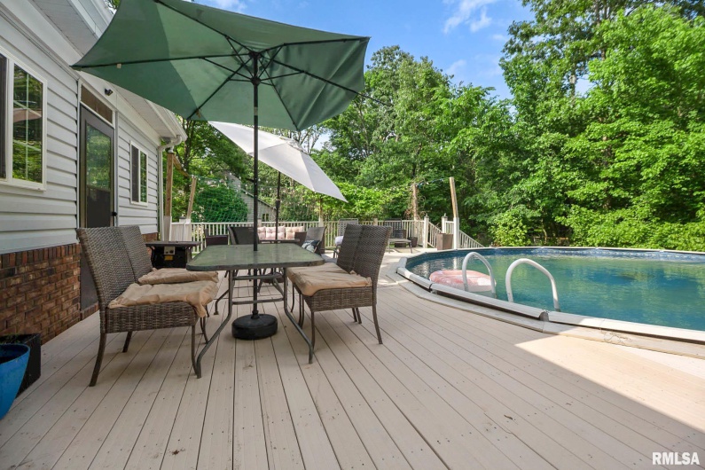 1816 Calico Road, Marion, Illinois 62959, 3 Bedrooms Bedrooms, 0 ,2 BathroomsBathrooms,Residential,For Sale,Calico,0,RMAQC4263528