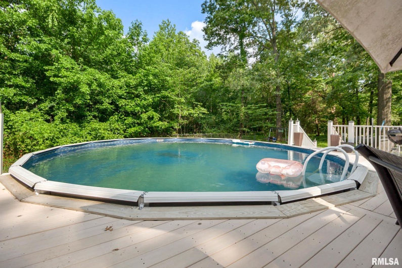 1816 Calico Road, Marion, Illinois 62959, 3 Bedrooms Bedrooms, 0 ,2 BathroomsBathrooms,Residential,For Sale,Calico,0,RMAQC4263528