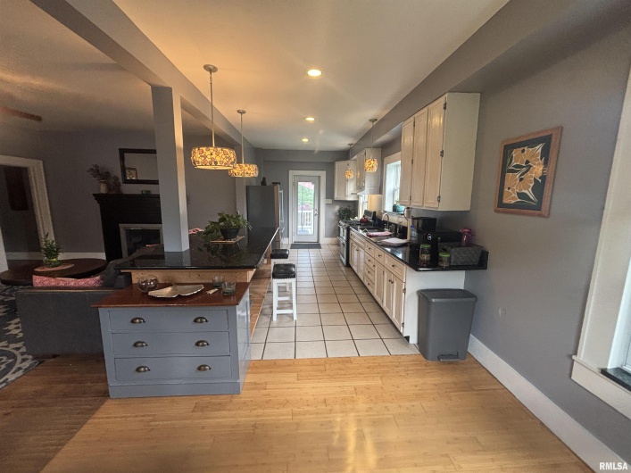 680 STRATTON Street, Chester, Illinois 62233, 3 Bedrooms Bedrooms, 0 ,1 BathroomBathrooms,Residential,For Sale,STRATTON,0,RMAEB458075