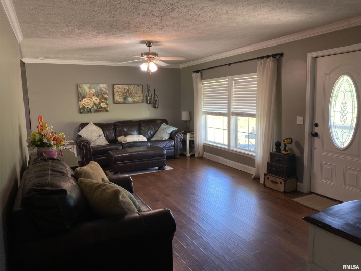 1640 PLEASANT RIDGE Road, Vienna, Illinois 62995-9, 3 Bedrooms Bedrooms, 0 ,2 BathroomsBathrooms,Residential,For Sale,PLEASANT RIDGE,0,RMAEB458080