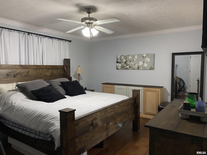 1640 PLEASANT RIDGE Road, Vienna, Illinois 62995-9, 3 Bedrooms Bedrooms, 0 ,2 BathroomsBathrooms,Residential,For Sale,PLEASANT RIDGE,0,RMAEB458080