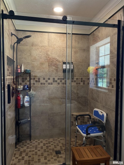 1640 PLEASANT RIDGE Road, Vienna, Illinois 62995-9, 3 Bedrooms Bedrooms, 0 ,2 BathroomsBathrooms,Residential,For Sale,PLEASANT RIDGE,0,RMAEB458080