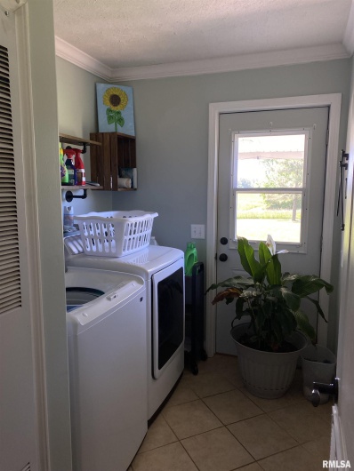 1640 PLEASANT RIDGE Road, Vienna, Illinois 62995-9, 3 Bedrooms Bedrooms, 0 ,2 BathroomsBathrooms,Residential,For Sale,PLEASANT RIDGE,0,RMAEB458080