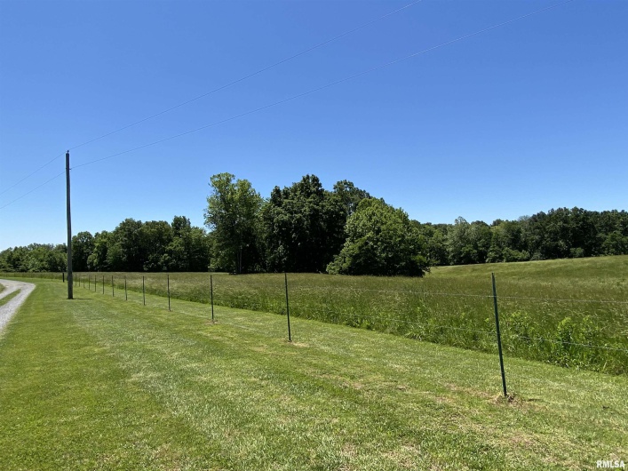 1640 PLEASANT RIDGE Road, Vienna, Illinois 62995-9, 3 Bedrooms Bedrooms, 0 ,2 BathroomsBathrooms,Residential,For Sale,PLEASANT RIDGE,0,RMAEB458080