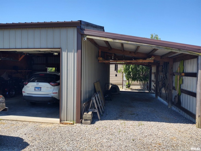 1640 PLEASANT RIDGE Road, Vienna, Illinois 62995-9, 3 Bedrooms Bedrooms, 0 ,2 BathroomsBathrooms,Residential,For Sale,PLEASANT RIDGE,0,RMAEB458080