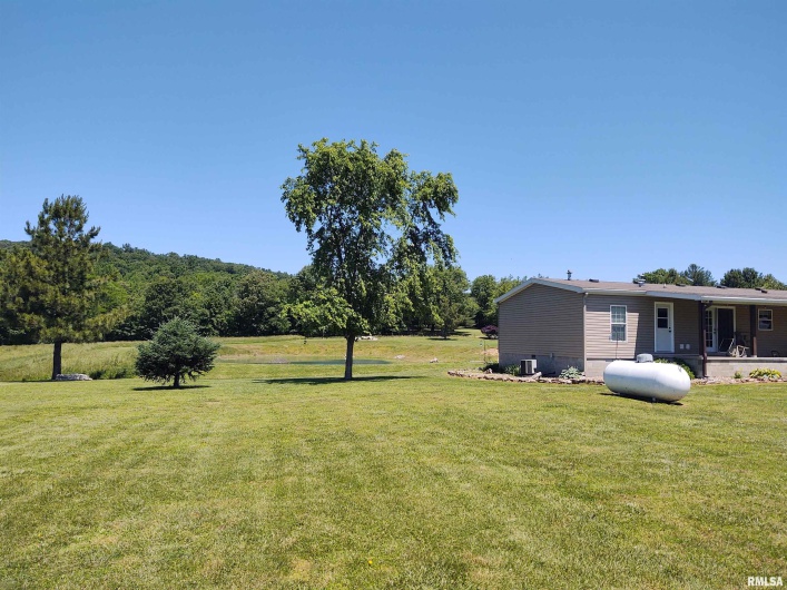 1640 PLEASANT RIDGE Road, Vienna, Illinois 62995-9, 3 Bedrooms Bedrooms, 0 ,2 BathroomsBathrooms,Residential,For Sale,PLEASANT RIDGE,0,RMAEB458080