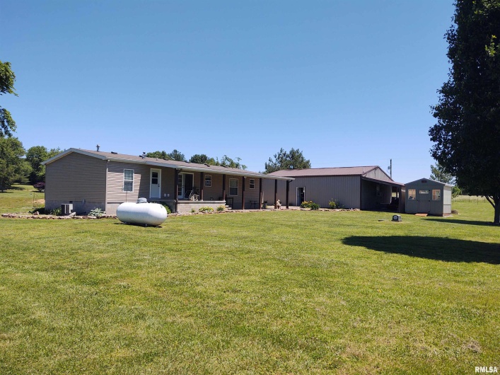 1640 PLEASANT RIDGE Road, Vienna, Illinois 62995-9, 3 Bedrooms Bedrooms, 0 ,2 BathroomsBathrooms,Residential,For Sale,PLEASANT RIDGE,0,RMAEB458080