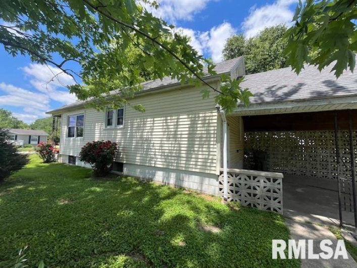 475 Holt Street, Vergennes, Illinois 62994, 2 Bedrooms Bedrooms, 0 ,1 BathroomBathrooms,Residential,For Sale,Holt,0,RMAEB458083