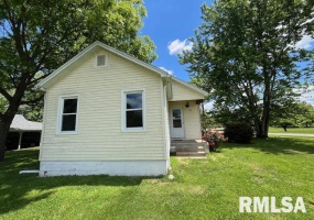 475 Holt Street, Vergennes, Illinois 62994, 2 Bedrooms Bedrooms, 0 ,1 BathroomBathrooms,Residential,For Sale,Holt,0,RMAEB458083