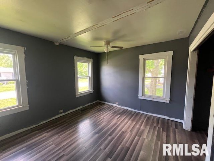 475 Holt Street, Vergennes, Illinois 62994, 2 Bedrooms Bedrooms, 0 ,1 BathroomBathrooms,Residential,For Sale,Holt,0,RMAEB458083