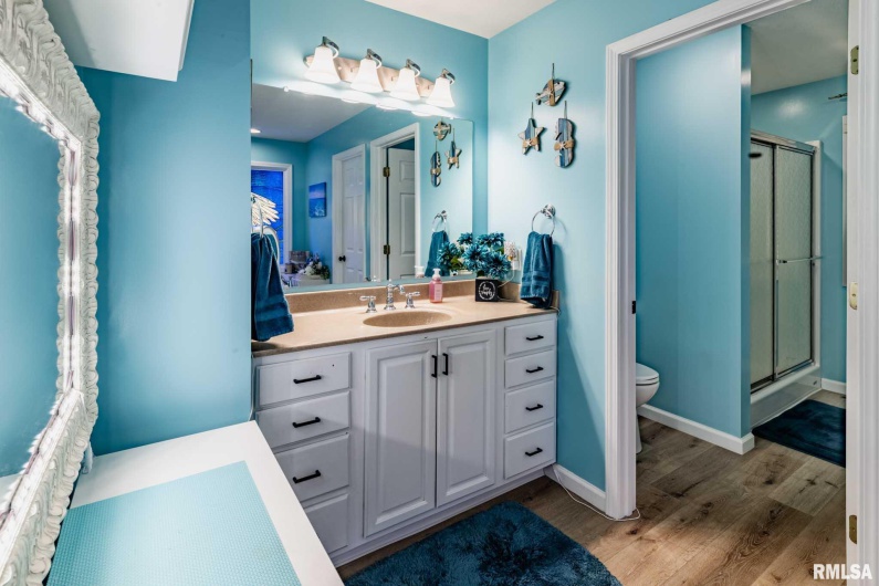 605 LAKESHORE Drive South, Goreville, Illinois 62939, 3 Bedrooms Bedrooms, 0 ,2 BathroomsBathrooms,Residential,For Sale,LAKESHORE,0,RMAQC4263596
