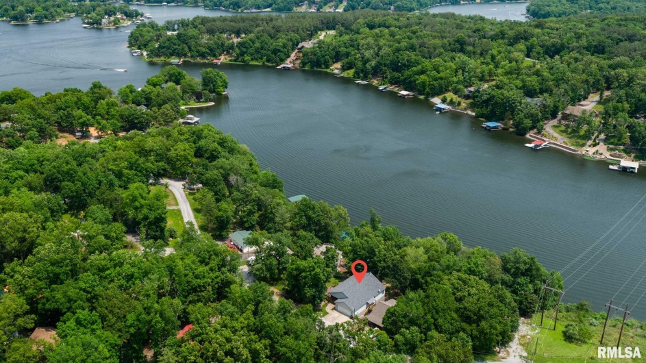 605 LAKESHORE Drive South, Goreville, Illinois 62939, 3 Bedrooms Bedrooms, 0 ,2 BathroomsBathrooms,Residential,For Sale,LAKESHORE,0,RMAQC4263596
