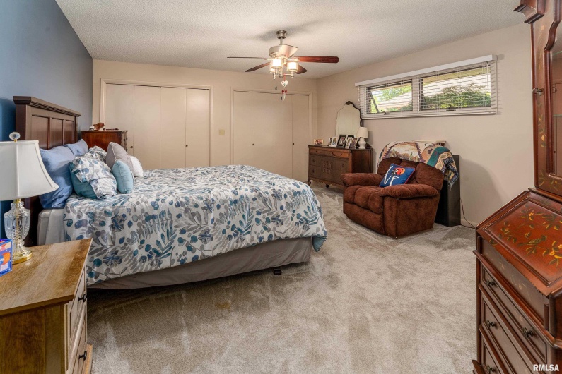415 Reichert Drive, Marion, Illinois 62959, 4 Bedrooms Bedrooms, 0 ,3 BathroomsBathrooms,Residential,For Sale,Reichert,0,RMAEB458100