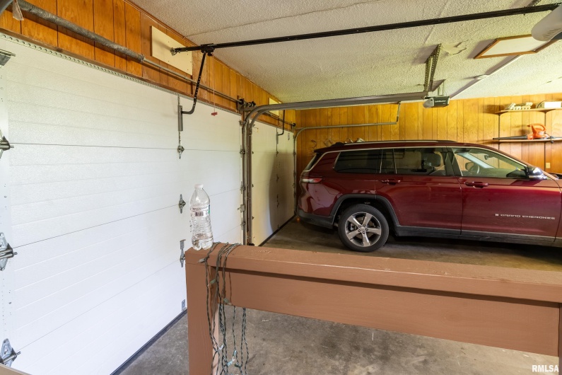 415 Reichert Drive, Marion, Illinois 62959, 4 Bedrooms Bedrooms, 0 ,3 BathroomsBathrooms,Residential,For Sale,Reichert,0,RMAEB458100