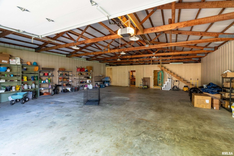 415 Reichert Drive, Marion, Illinois 62959, 4 Bedrooms Bedrooms, 0 ,3 BathroomsBathrooms,Residential,For Sale,Reichert,0,RMAEB458100
