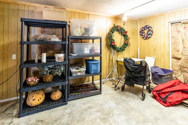 415 Reichert Drive, Marion, Illinois 62959, 4 Bedrooms Bedrooms, 0 ,3 BathroomsBathrooms,Residential,For Sale,Reichert,0,RMAEB458100