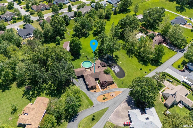 415 Reichert Drive, Marion, Illinois 62959, 4 Bedrooms Bedrooms, 0 ,3 BathroomsBathrooms,Residential,For Sale,Reichert,0,RMAEB458100
