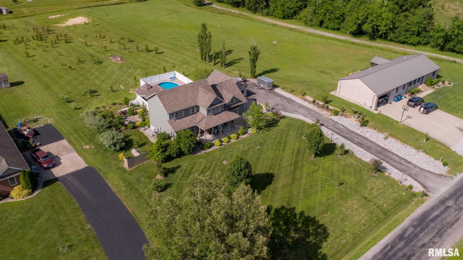 3160 SYCAMORE Road, Carterville, Illinois 62918, 5 Bedrooms Bedrooms, 0 ,4 BathroomsBathrooms,Residential,For Sale,SYCAMORE,0,RMAQC4263619