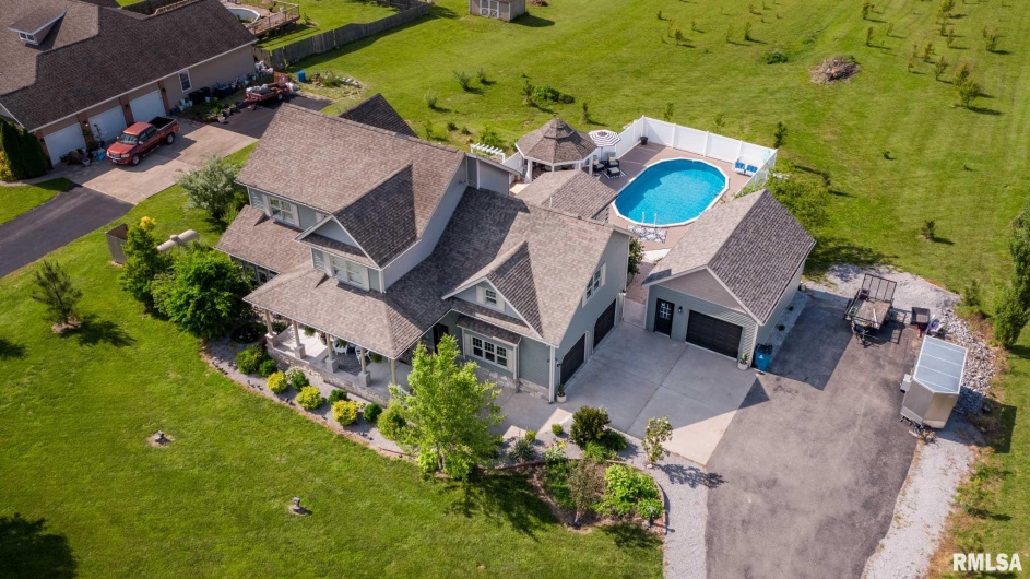 3160 SYCAMORE Road, Carterville, Illinois 62918, 5 Bedrooms Bedrooms, 0 ,4 BathroomsBathrooms,Residential,For Sale,SYCAMORE,0,RMAQC4263619