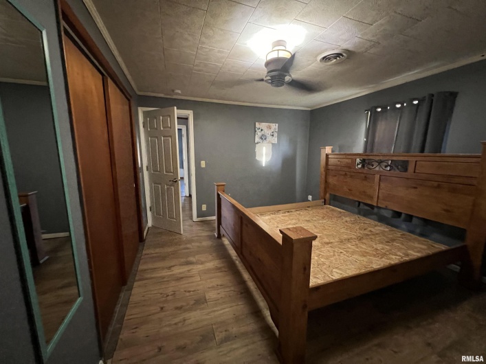 202 ELM Street, Cambria, Illinois 62915, 2 Bedrooms Bedrooms, 0 ,1 BathroomBathrooms,Residential,For Sale,ELM,0,RMAEB456000
