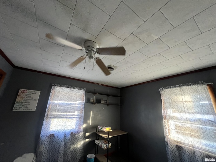 202 ELM Street, Cambria, Illinois 62915, 2 Bedrooms Bedrooms, 0 ,1 BathroomBathrooms,Residential,For Sale,ELM,0,RMAEB456000