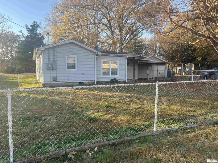 202 ELM Street, Cambria, Illinois 62915, 2 Bedrooms Bedrooms, 0 ,1 BathroomBathrooms,Residential,For Sale,ELM,0,RMAEB456000