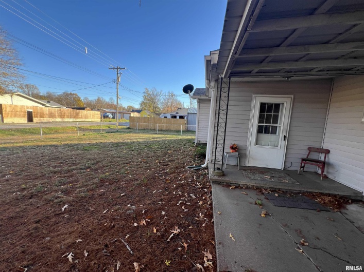 202 ELM Street, Cambria, Illinois 62915, 2 Bedrooms Bedrooms, 0 ,1 BathroomBathrooms,Residential,For Sale,ELM,0,RMAEB456000