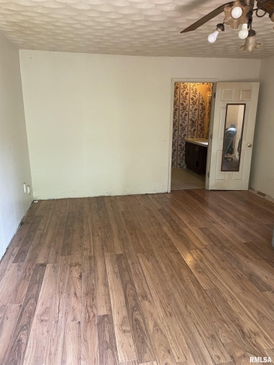 5284 IL Route 145 Road, Metropolis, Illinois 62960, 5 Bedrooms Bedrooms, 0 ,3 BathroomsBathrooms,Residential,For Sale,IL Route 145,0,RMAEB458112