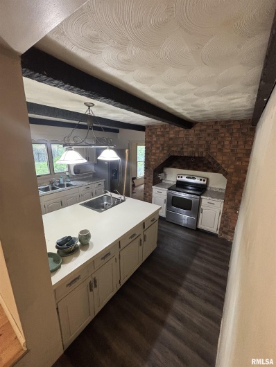 5284 IL Route 145 Road, Metropolis, Illinois 62960, 5 Bedrooms Bedrooms, 0 ,3 BathroomsBathrooms,Residential,For Sale,IL Route 145,0,RMAEB458112