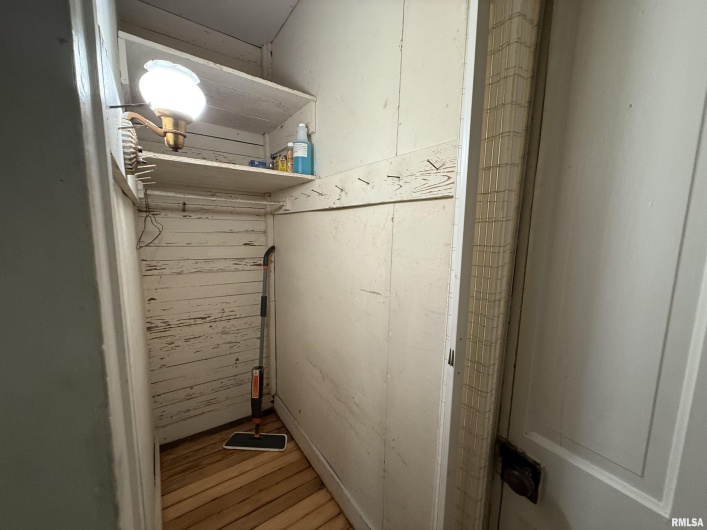 1312 SYCAMORE Street, Carbondale, Illinois 62901, 2 Bedrooms Bedrooms, 0 ,1 BathroomBathrooms,Residential,For Sale,SYCAMORE,0,RMAEB458119