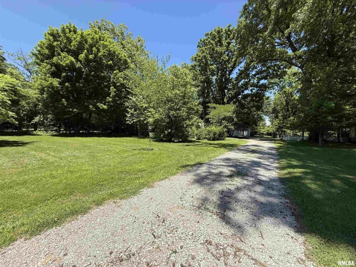 1312 SYCAMORE Street, Carbondale, Illinois 62901, 2 Bedrooms Bedrooms, 0 ,1 BathroomBathrooms,Residential,For Sale,SYCAMORE,0,RMAEB458119