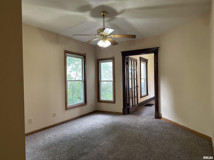 401 MONROE Street, Carbondale, Illinois 62901, 0 , 0 ,0,Residential Income,For Sale,MONROE,0,RMAEB450603