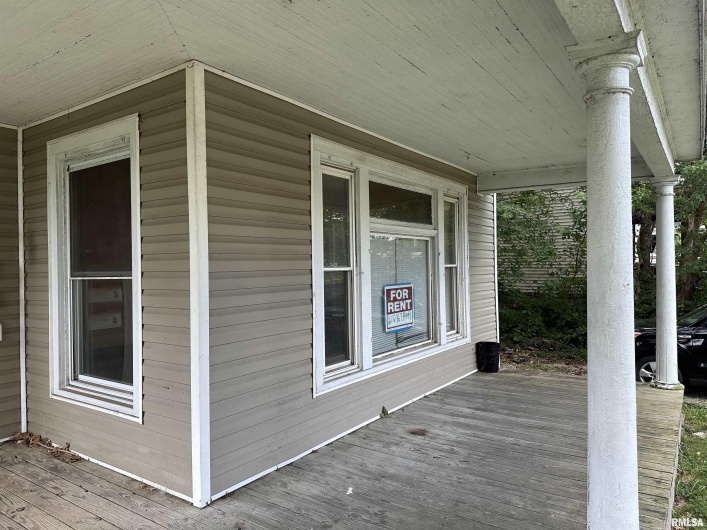 401 MONROE Street, Carbondale, Illinois 62901, 0 , 0 ,0,Residential Income,For Sale,MONROE,0,RMAEB450603