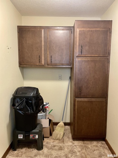 201 Herrmann Drive, Ridgway, Illinois 62979, 3 Bedrooms Bedrooms, 0 ,2 BathroomsBathrooms,Residential,For Sale,Herrmann,0,RMAQC4263670