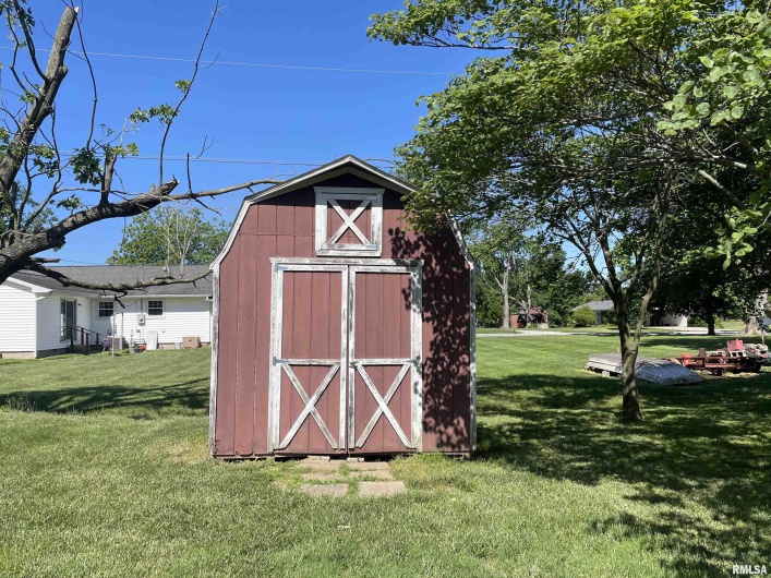 201 Herrmann Drive, Ridgway, Illinois 62979, 3 Bedrooms Bedrooms, 0 ,2 BathroomsBathrooms,Residential,For Sale,Herrmann,0,RMAQC4263670