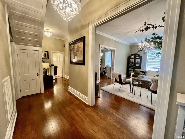 212 3RD Street, Metropolis, Illinois 62960, 4 Bedrooms Bedrooms, 0 ,3 BathroomsBathrooms,Residential,For Sale,3RD,0,RMAEB458137