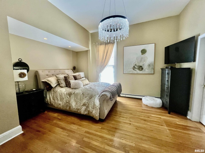 212 3RD Street, Metropolis, Illinois 62960, 4 Bedrooms Bedrooms, 0 ,3 BathroomsBathrooms,Residential,For Sale,3RD,0,RMAEB458137