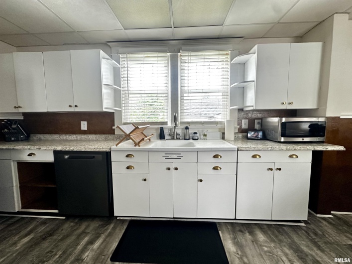 1414 ROOSEVELT Avenue, Eldorado, Illinois 62930, 2 Bedrooms Bedrooms, 0 ,1 BathroomBathrooms,Residential,For Sale,ROOSEVELT,0,RMAQC4263711