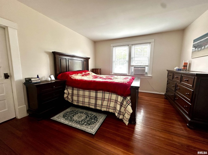 1414 ROOSEVELT Avenue, Eldorado, Illinois 62930, 2 Bedrooms Bedrooms, 0 ,1 BathroomBathrooms,Residential,For Sale,ROOSEVELT,0,RMAQC4263711
