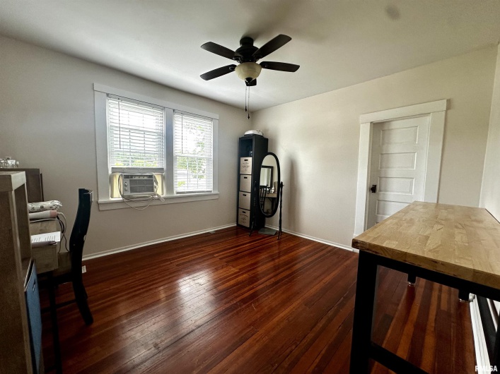 1414 ROOSEVELT Avenue, Eldorado, Illinois 62930, 2 Bedrooms Bedrooms, 0 ,1 BathroomBathrooms,Residential,For Sale,ROOSEVELT,0,RMAQC4263711