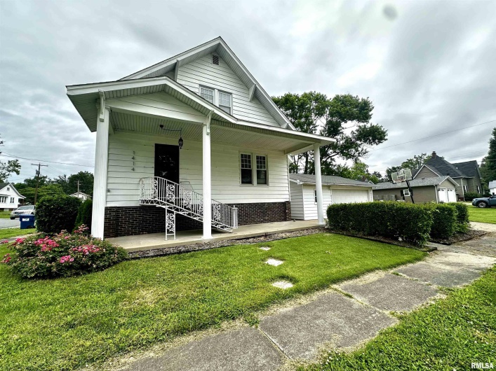 1414 ROOSEVELT Avenue, Eldorado, Illinois 62930, 2 Bedrooms Bedrooms, 0 ,1 BathroomBathrooms,Residential,For Sale,ROOSEVELT,0,RMAQC4263711