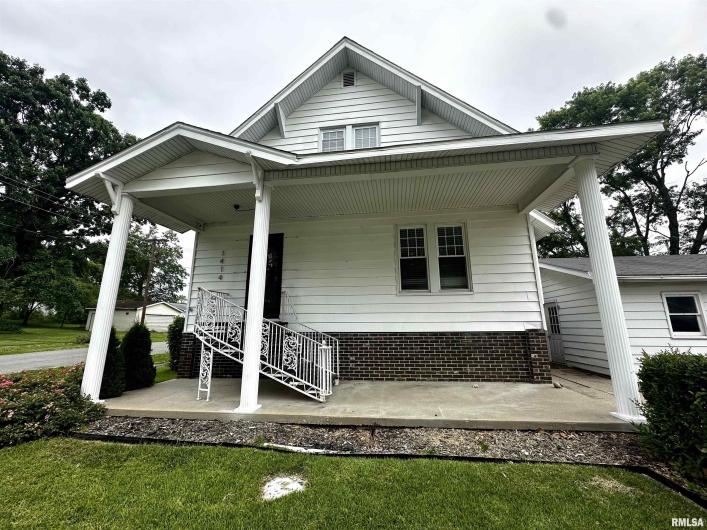 1414 ROOSEVELT Avenue, Eldorado, Illinois 62930, 2 Bedrooms Bedrooms, 0 ,1 BathroomBathrooms,Residential,For Sale,ROOSEVELT,0,RMAQC4263711