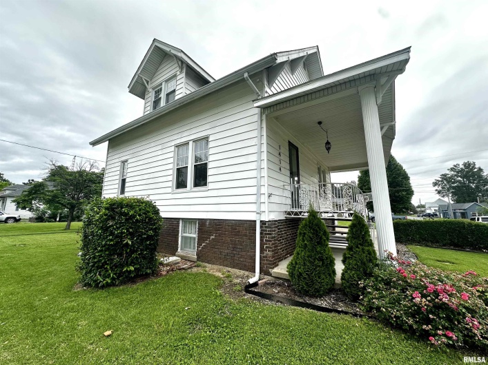 1414 ROOSEVELT Avenue, Eldorado, Illinois 62930, 2 Bedrooms Bedrooms, 0 ,1 BathroomBathrooms,Residential,For Sale,ROOSEVELT,0,RMAQC4263711