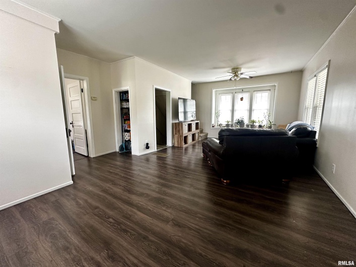 1414 ROOSEVELT Avenue, Eldorado, Illinois 62930, 2 Bedrooms Bedrooms, 0 ,1 BathroomBathrooms,Residential,For Sale,ROOSEVELT,0,RMAQC4263711
