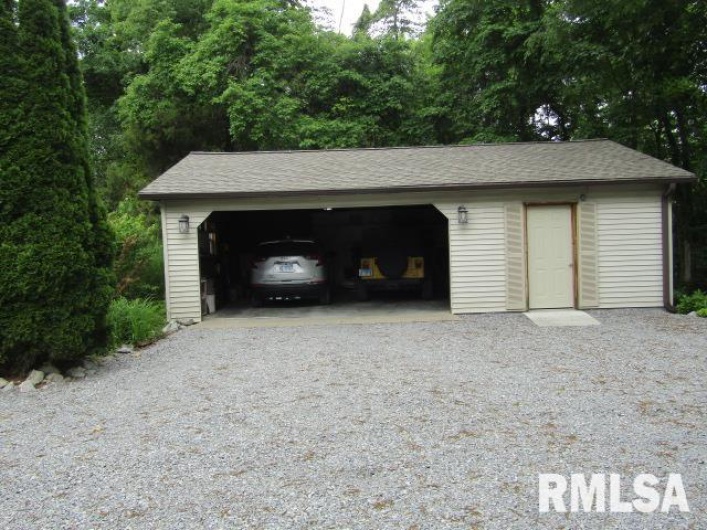 72 Shewmaker Road, Cave In Rock, Illinois 62919, 3 Bedrooms Bedrooms, 0 ,2 BathroomsBathrooms,Residential,For Sale,Shewmaker,0,RMAEB458156