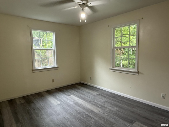 202 Friedline Drive, Carbondale, Illinois 62902-6195, 0 , 0 ,0,Residential Income,For Sale,Friedline,0,RMAEB458166